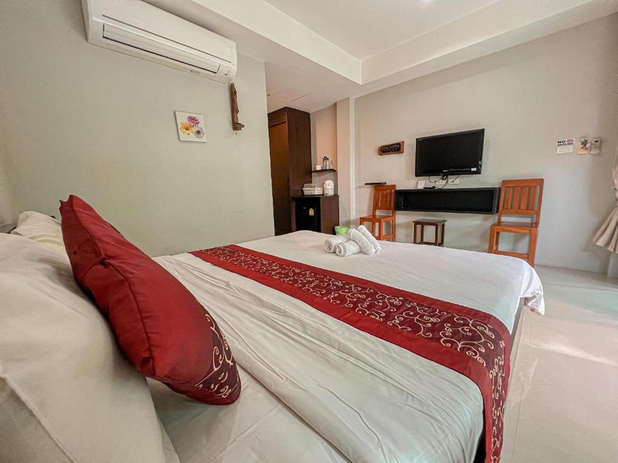 Naiyang Boutique Resort Ban Phak Chit Exterior photo