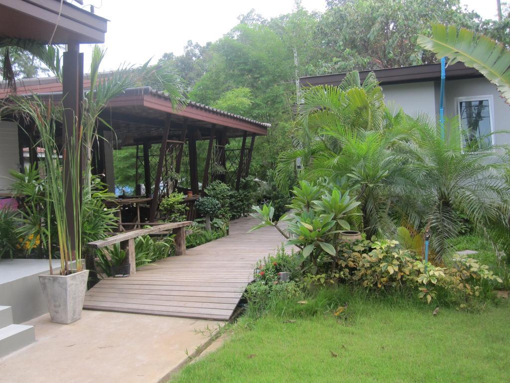 Naiyang Boutique Resort Ban Phak Chit Exterior photo