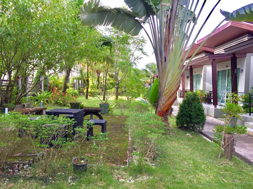 Naiyang Boutique Resort Ban Phak Chit Exterior photo